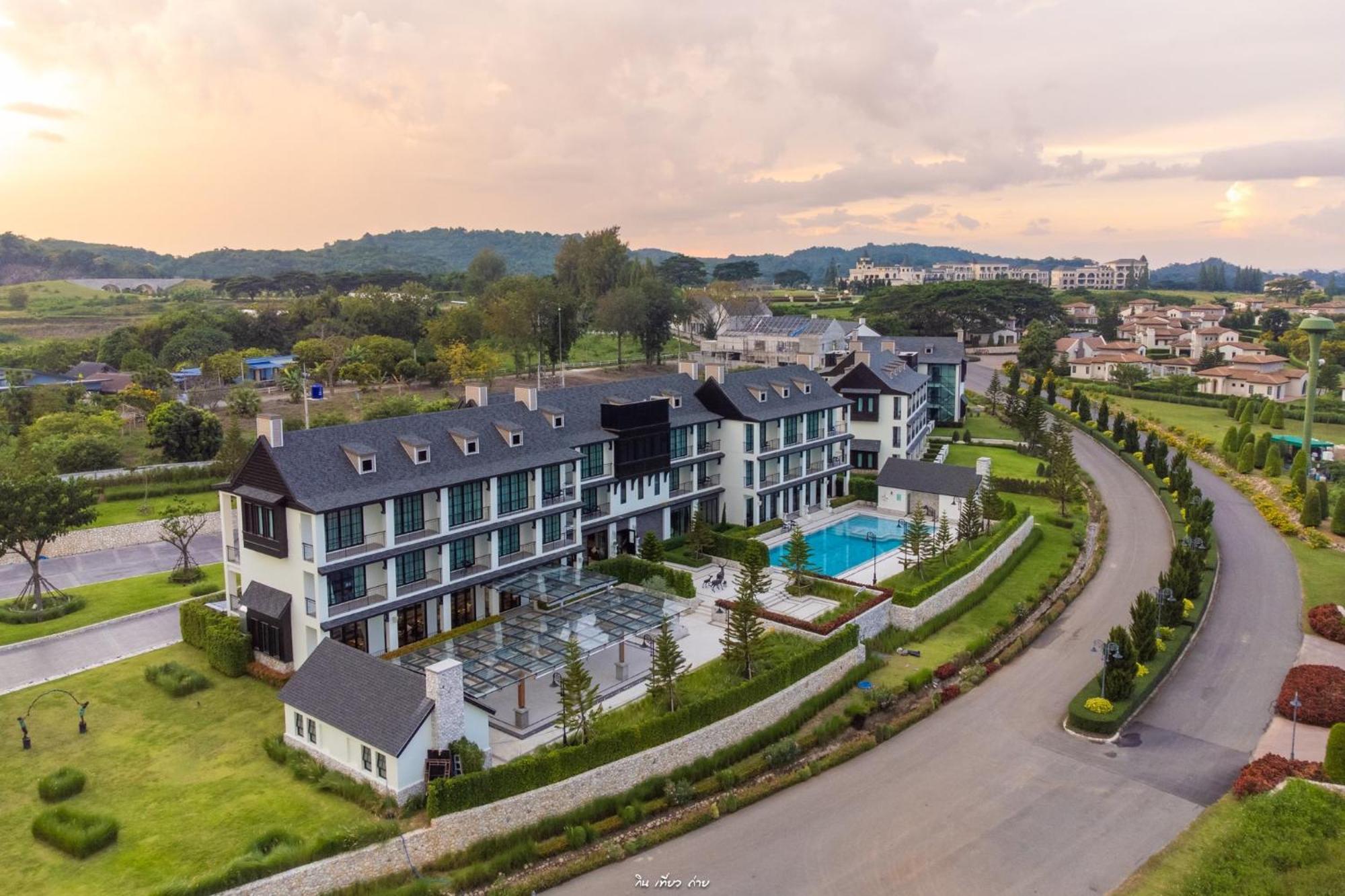 Estella Khao Yai Ban Wang Sai Exterior photo
